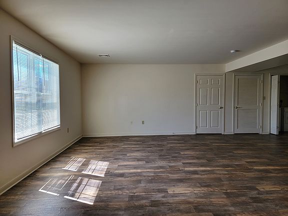 3rd image of 187 Tom Ave APT D