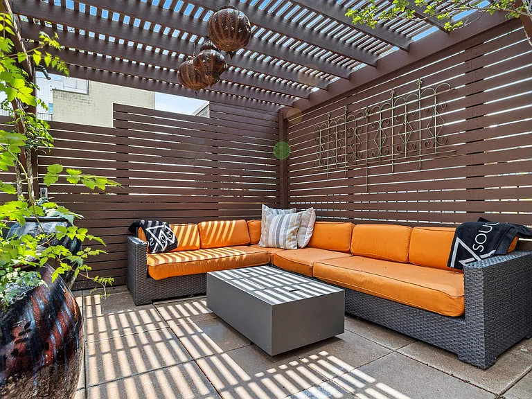 10 E 14th St #PENTHOUSE — Photo 52