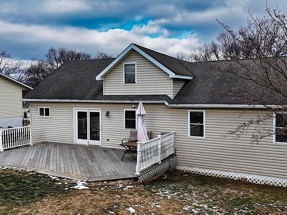 4th image of 4761 Lawntara St