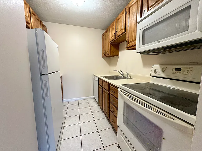 2060 Mineral Spring Ave #1 — Photo 5