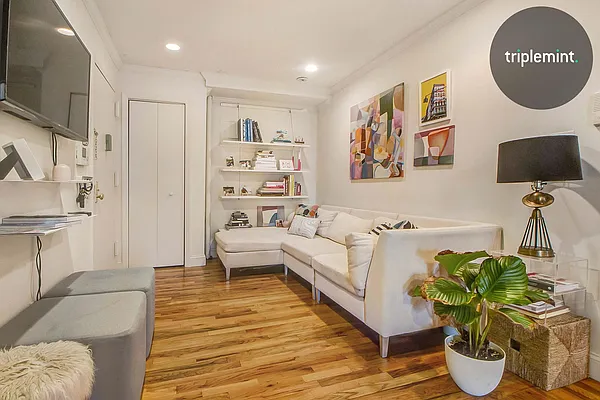 Rented by Triplemint | media 30