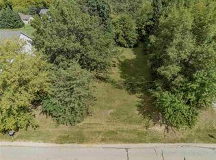 219 Briar Cliff St SW, Poplar Grove, IL 61065