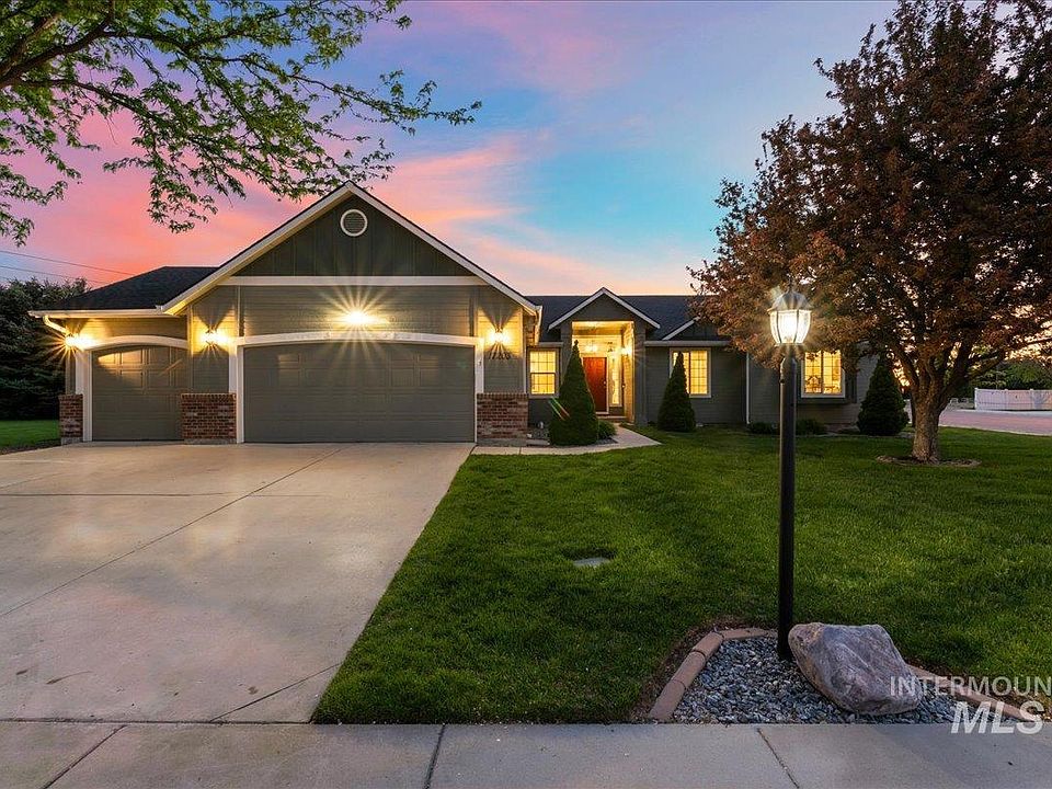 1st image of 17203 N Midsummers Ln
