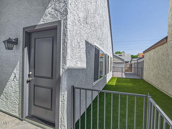 4th image of 2206 W BEAUBIEN Drive