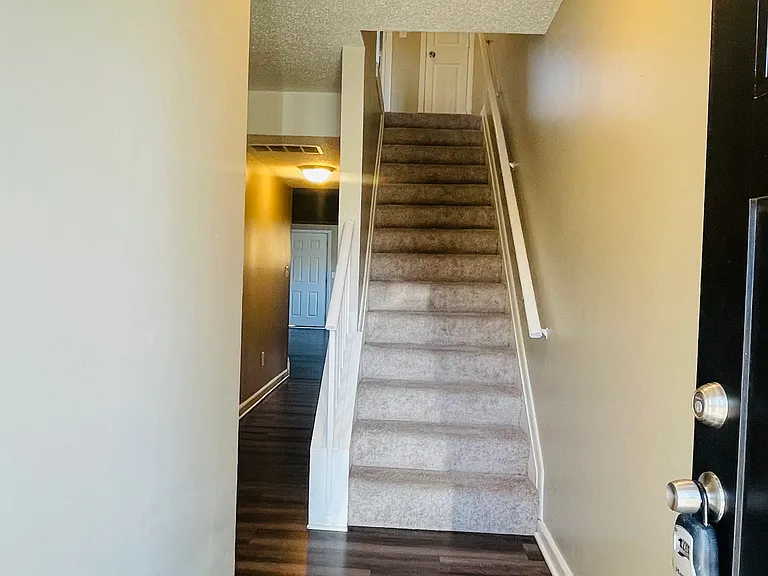 1732 N Hamilton St #D — Photo 2