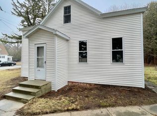 528 N 3rd Ave, Sturgeon Bay, WI 54235