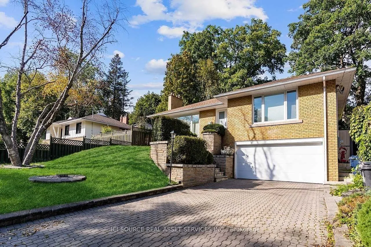 3 bed, $3,950 — Photo 1
