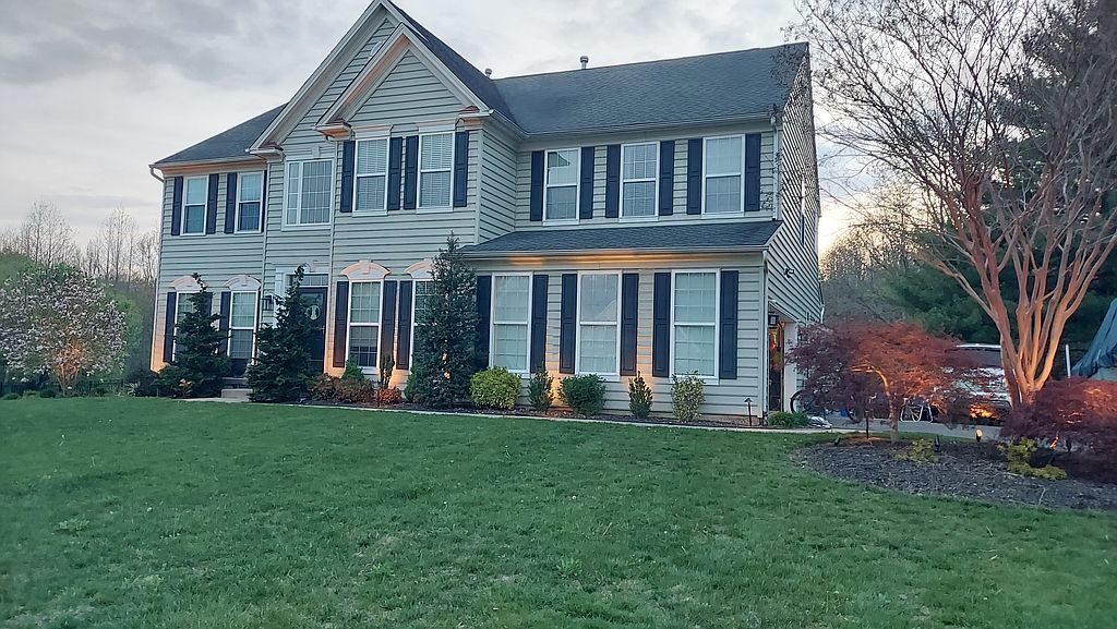 127 Stockton Ct - Property Image