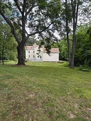 1st image of 761 Grove St
