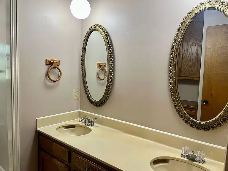 5113 Sandy Ridge Dr — Photo 9