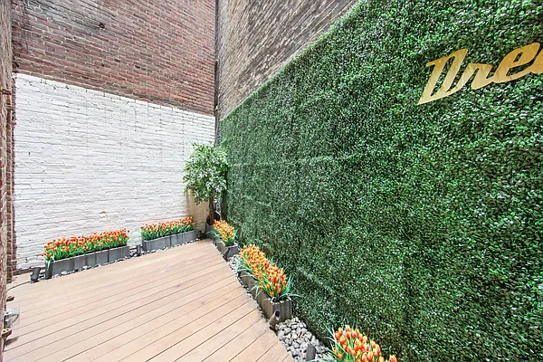 Rented by Tabak Real Estate | media 60