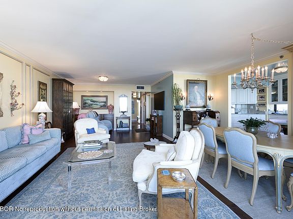 5th image of 525 S Flagler Dr APT 21A