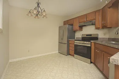 71 Forest Hill Dr — Photo 4