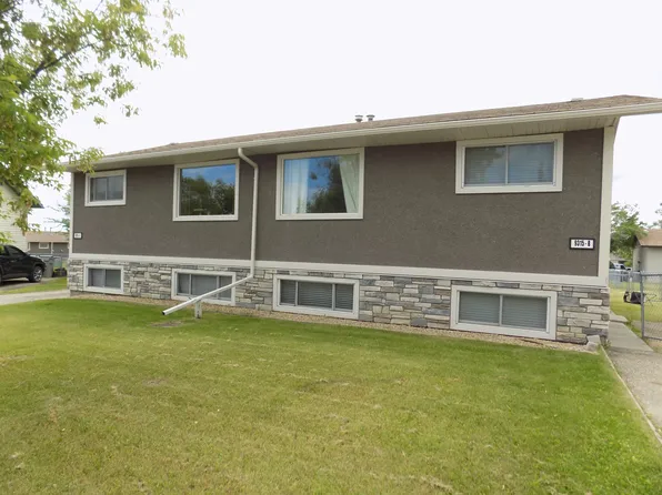 9306 108th Ave #A, Grande Prairie, AB T8V 1M7