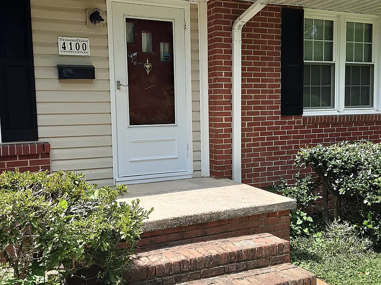 4100 Castlewood Rd — Photo 44