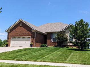 178 Grand Central Dr, Simpsonville, KY 40067