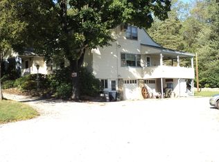 28 Paradise Rd W, West Milford, NJ 07438