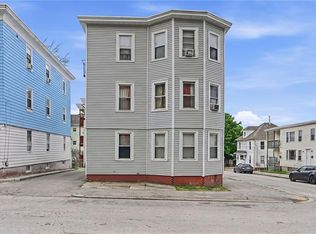 2 King St, Central Falls, RI 02863