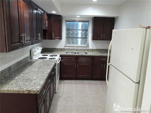 3rd image of 12300 W Golf Dr