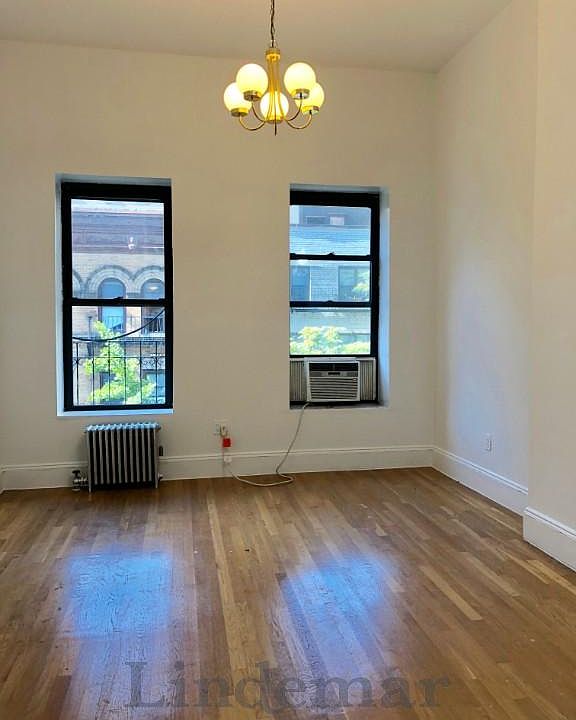 2nd image of 513 E 81st St APT 5fw