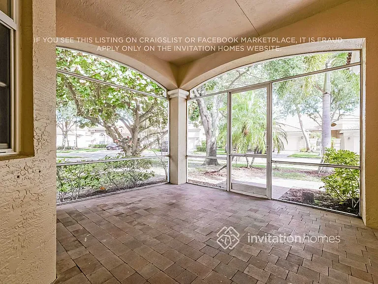 2448 Sandy Cay — Photo 15