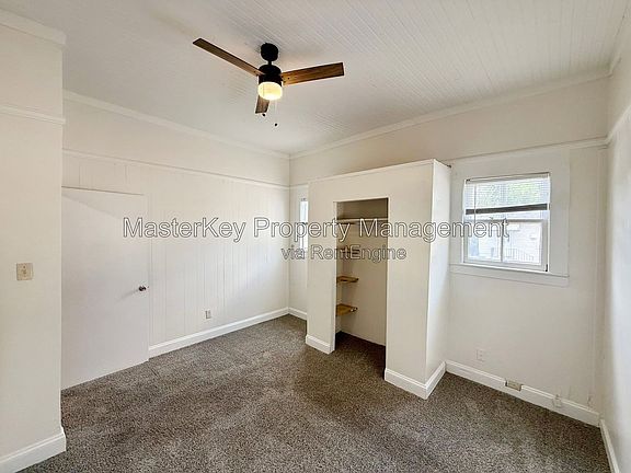 5th image of 302 Raynor St Unit B