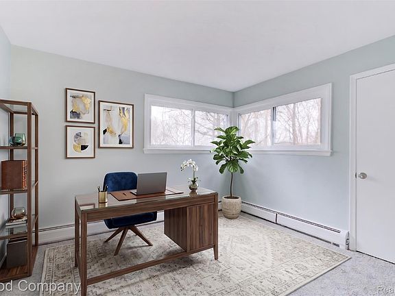 3rd image of 1710 Woodward Hts