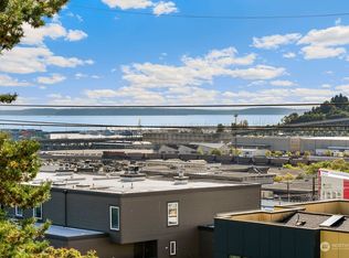 2253 Gilman Dr W APT 305, Seattle, WA