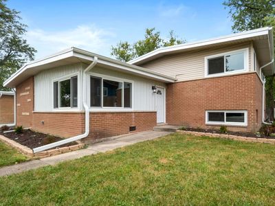 331 Sandra Ln, Chicago Heights, IL, 60411