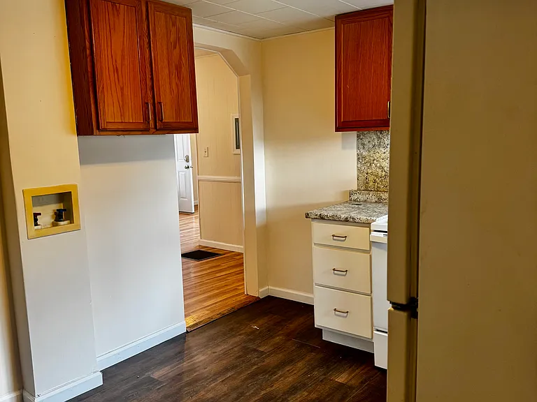30 Reed Rd — Photo 11
