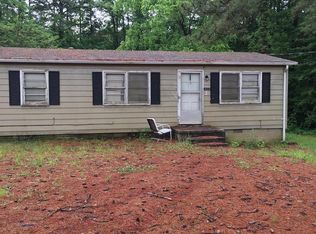 203 Peter Walker Rd, La Crosse, VA 23950