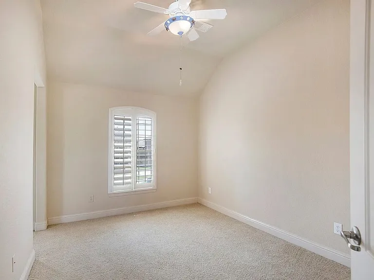 5845 Tuleys Creek Dr — Photo 8