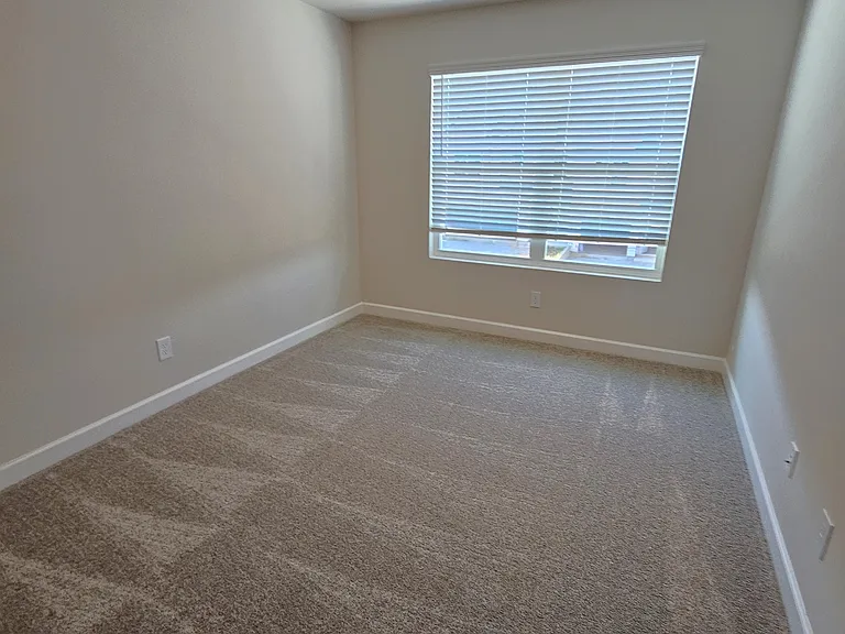 1522 Yellowwood Ct — Photo 20