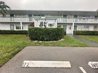 172 Oakridge Cir #L, Deerfield Beach, FL 33442