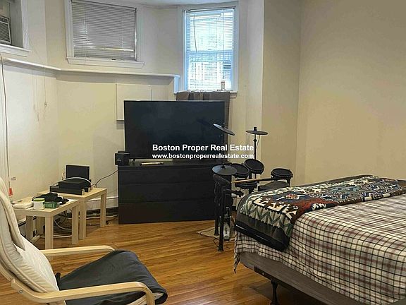 49 Gloucester #1 Boston - Back Bay Unit Photo 1 (2)