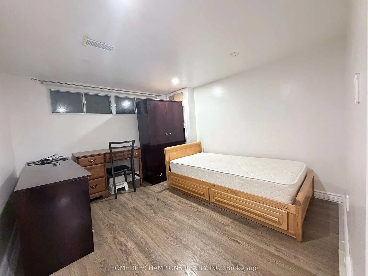 3 bed, $2,600 — Photo 4