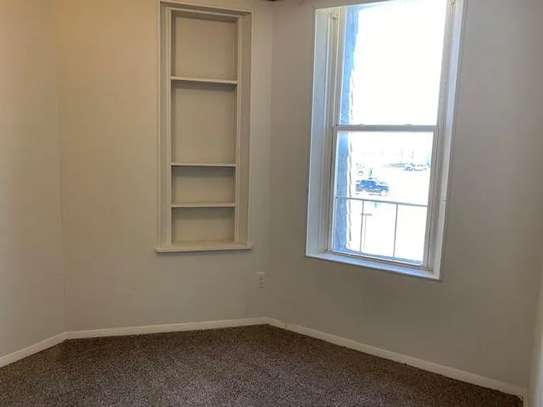 68255 Main St — Photo 7