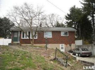 2911 Middletown Rd, Bethlehem, PA 18020