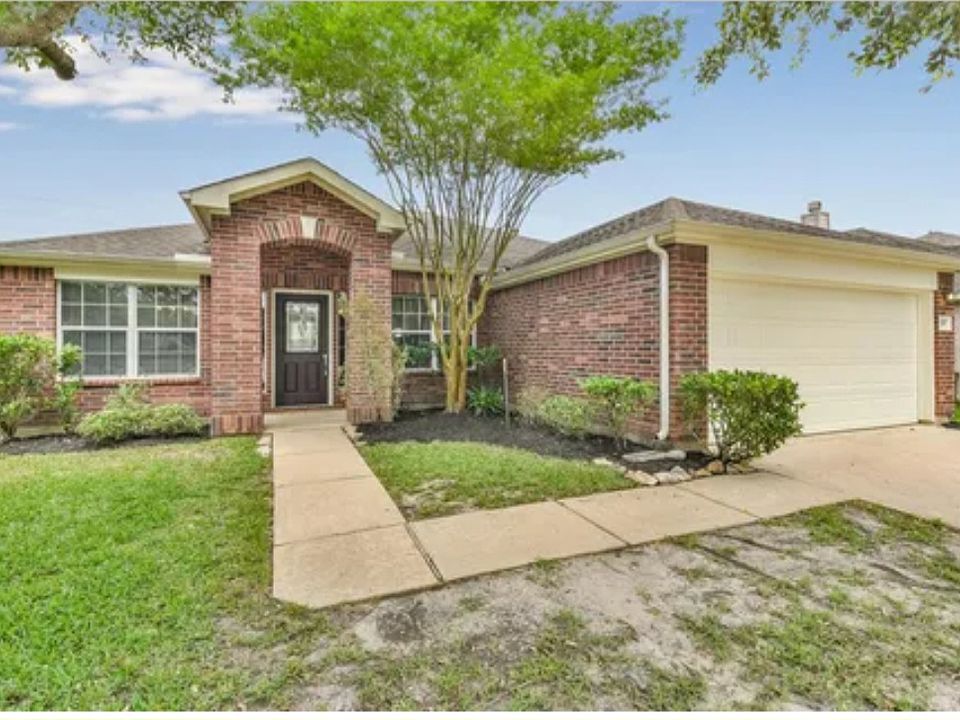 1st image of 2107 Enchanted Park Ln