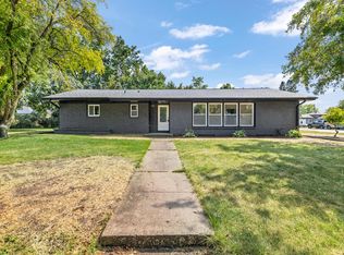 525 W Loos STREET, Hartford, WI 53027