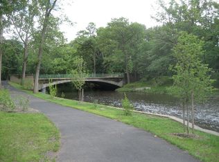 6 Riverside Dr APT 206, Cranford, NJ 07016