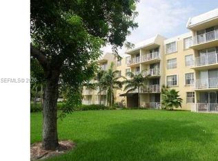 13100 SW 92nd Ave #Penthouse A-13, Miami, FL 33176