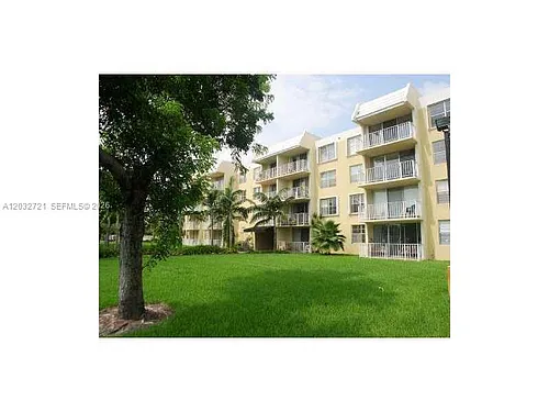 13100 SW 92nd Ave Photo 1