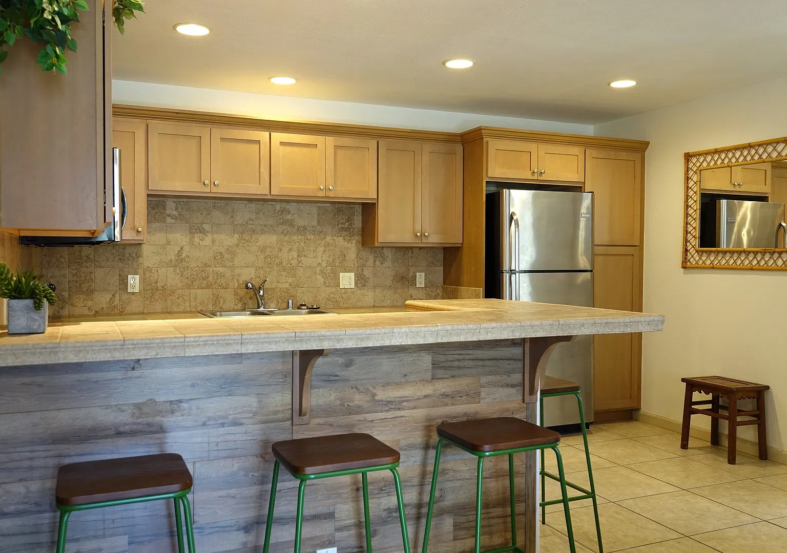 Centrally Located Condo at Alahou Villas — Photo 1