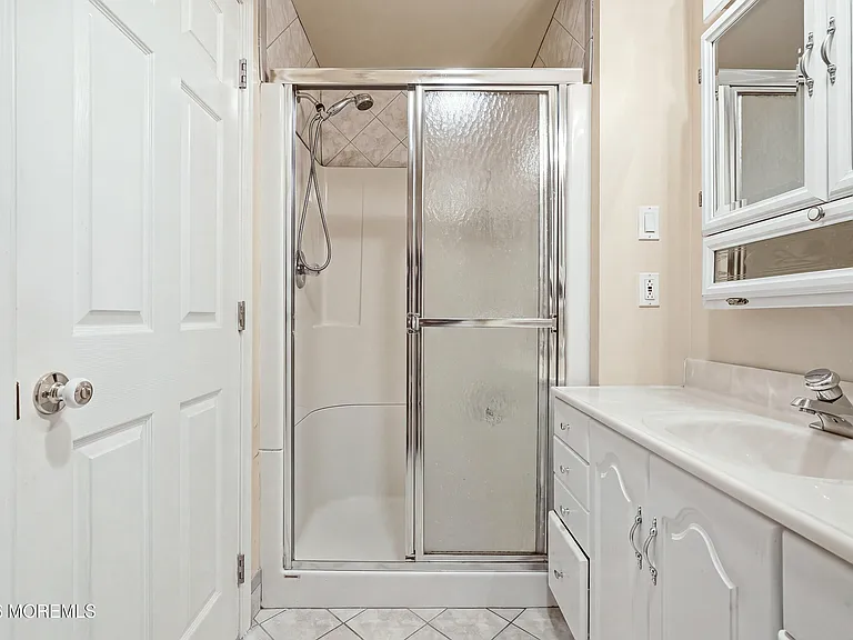 470 Monmouth Pl — Photo 45