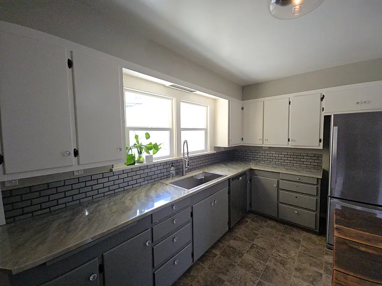 526 B St — Photo 28