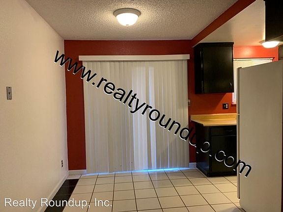 2nd image of 483 Murillo Dr