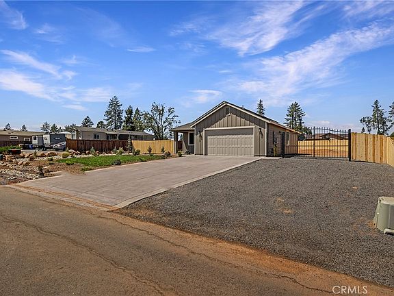 3rd image of 613 Castle Dr