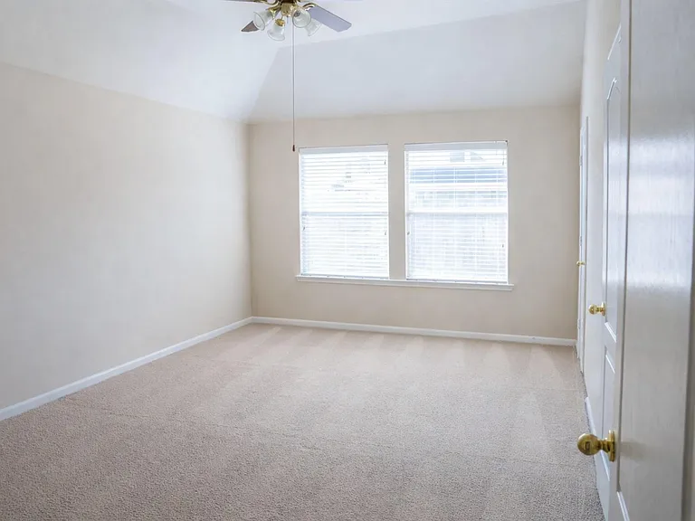 8515 Clarkman Ridge Ln — Photo 13