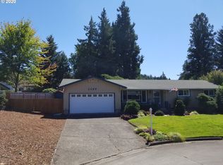 1147 Dublin Ln, Cottage Grove, OR 97424